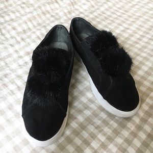 Pom Pom Shoes
